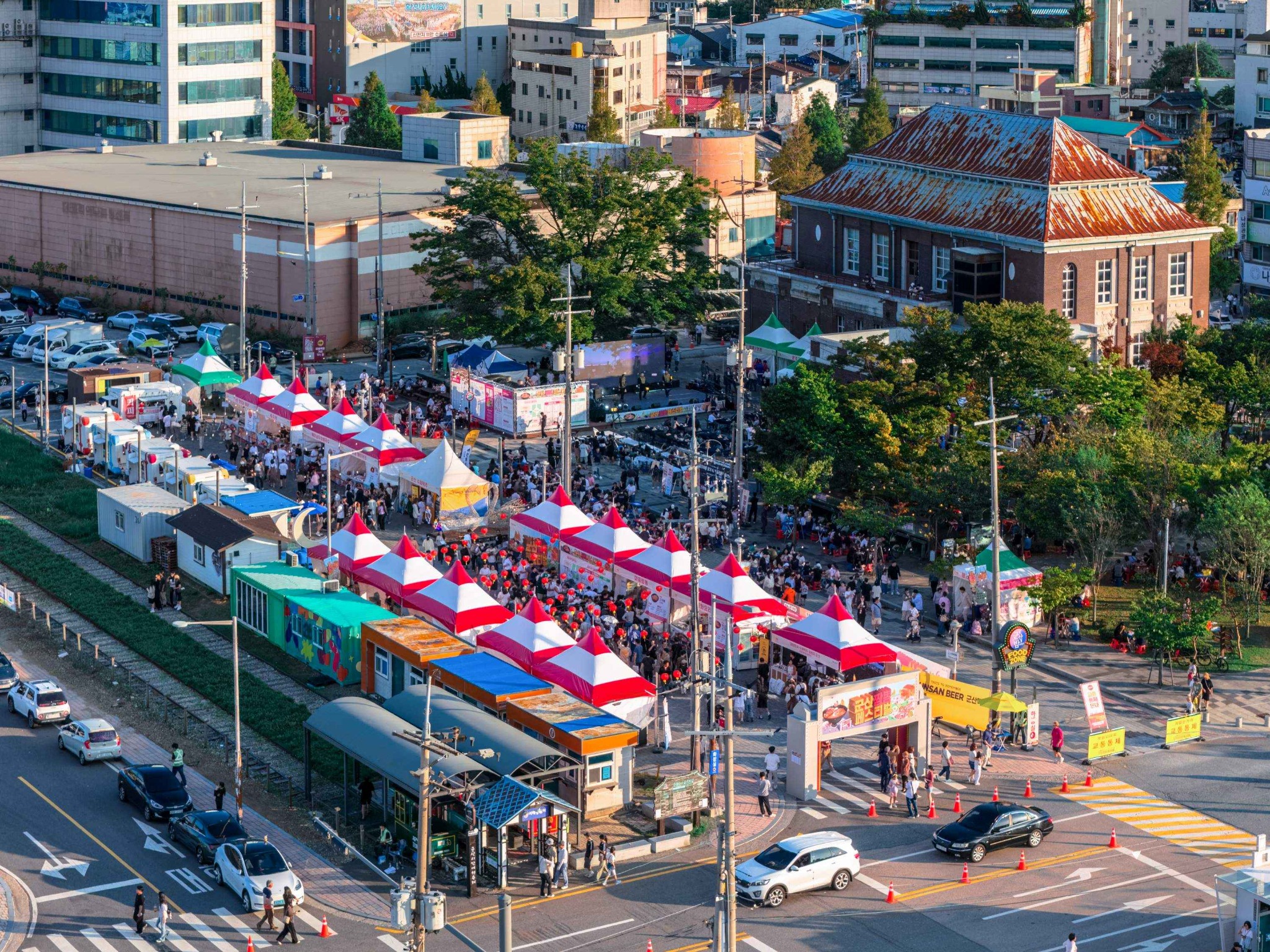 군산 백년광장 일원 축제장 전경